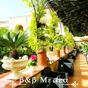** Couette-café Medea Italie